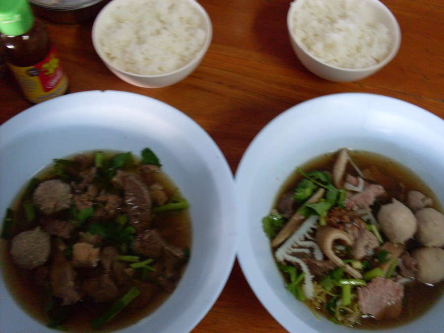 อิ่มแรง  เดินทางกันต่อได้เลยครับ
