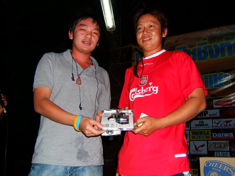มิเชลตัวนี้ก็แจกค่ะ
 :love: :love: :love: