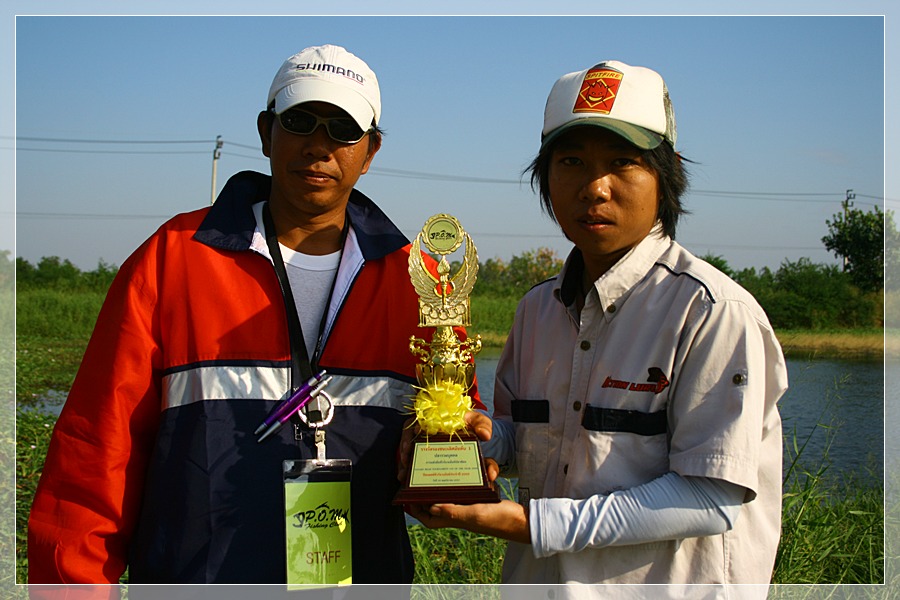 รางวัลปลารวมบุคคล อันดับที่ 2 พี่หนุ่ม จากทีม แอ็กชั่น ลัวร์

 :cheer: :cheer: :cheer: :cheer: