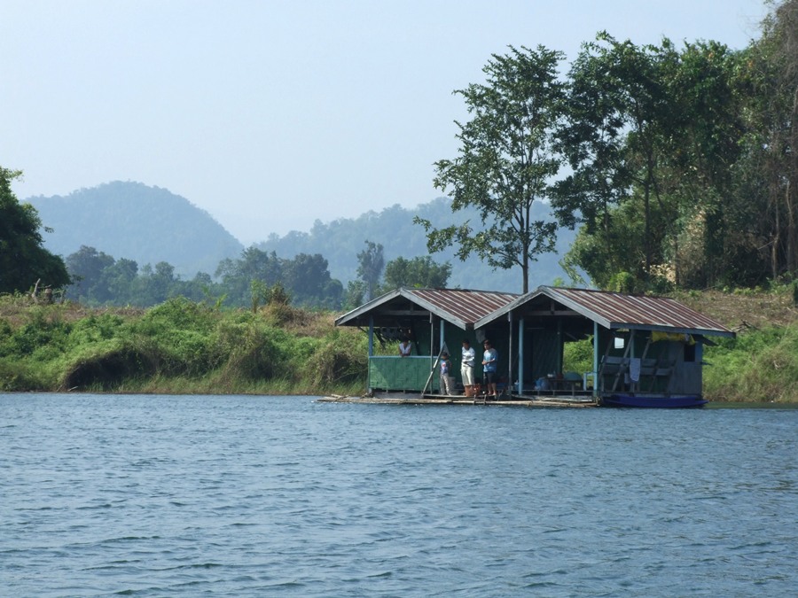 แพคนอื่นครับแต่อยู่ในเครือของลุงเหน่งครับ :laughing: :laughing: :laughing:
