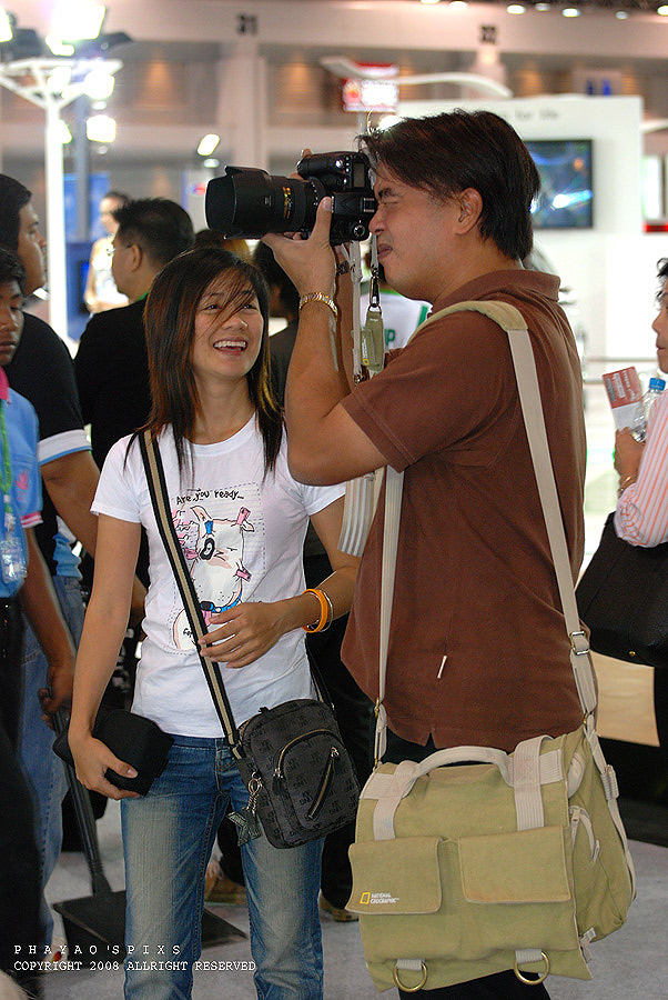 

อ้าว!!  ตื่นแล้วหรือเพ่โปรฯ      :laughing: :laughing: :laughing:


หวัดดีตอนเช้าครับน้าพงษ์ 