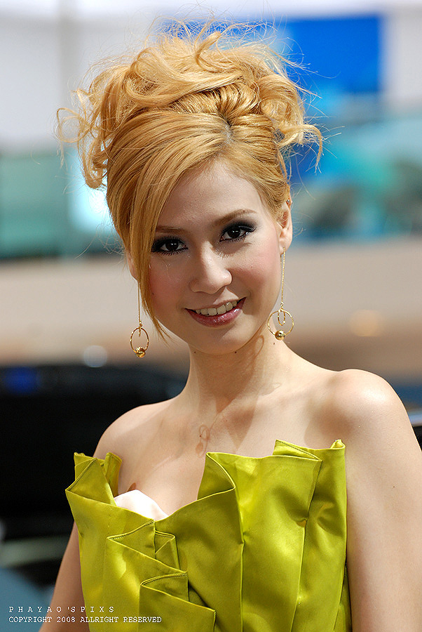 

แก็งผมทอง     :grin: :grin: :grin: