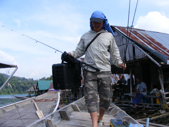 ถึงที่พักแล้วก็ไม่ต้องพูดพรำทำเพลงกันแล้วน้าโลมาสั่งลุย  ไม่รู้ไปลุยขุดแห้วรึเปล่า 
 :laughing: :la