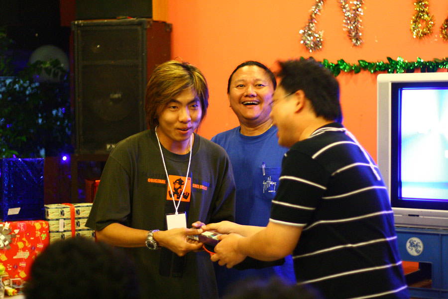อ้ะ น้าโอ2005 เจ้าพ่อหน้าตลาด ก้อมาร่วมงานได้ของขวัญ ของน้าต่อ เปกาซัส
 :grin: :grin:

ได้ของน้าต
