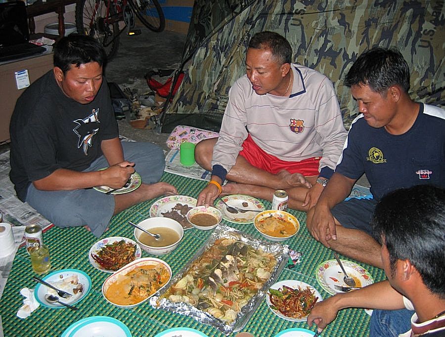 ส่วนผมเจี๊ยะอย่างเดียวครับ  :laughing: :laughing: :laughing: