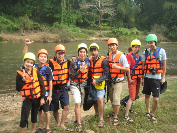 ลงเรือล่ะครับ ตะลุยป่าทุ่งใหญ่นเรศวร ไปพบทีลอเร  :grin: