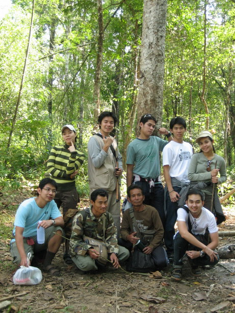 ถ่ายไว้ที่ระลึก ทุนคนใน Trip และผู้นำทางสุดเก่งของเรา  :grin: :laughing: :cool: :smile: