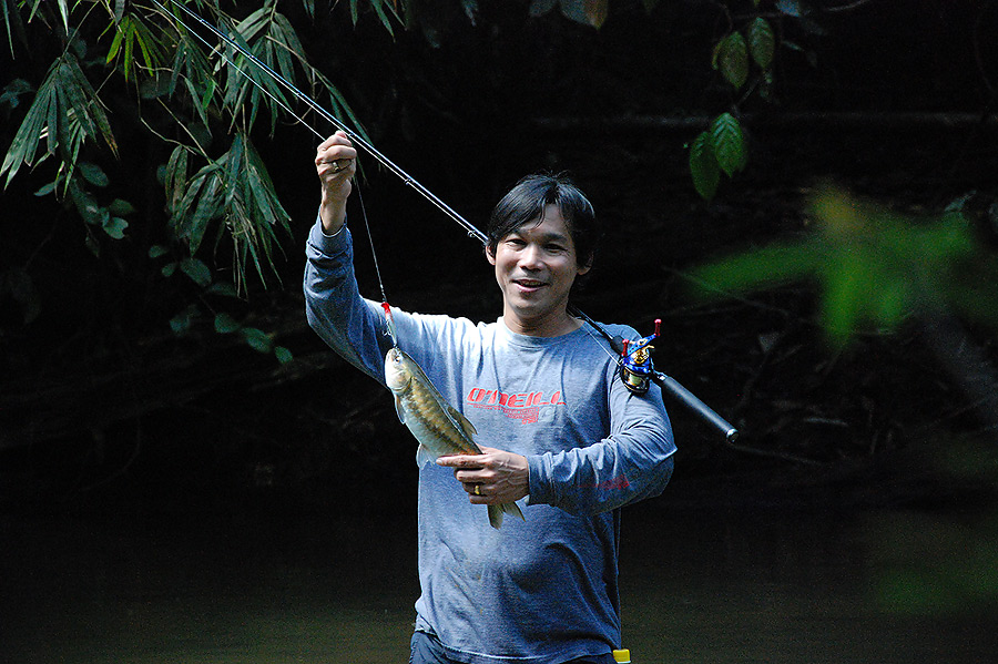 ปลาเวียน.....ไชด์    รับแขก.. โดนตลอด