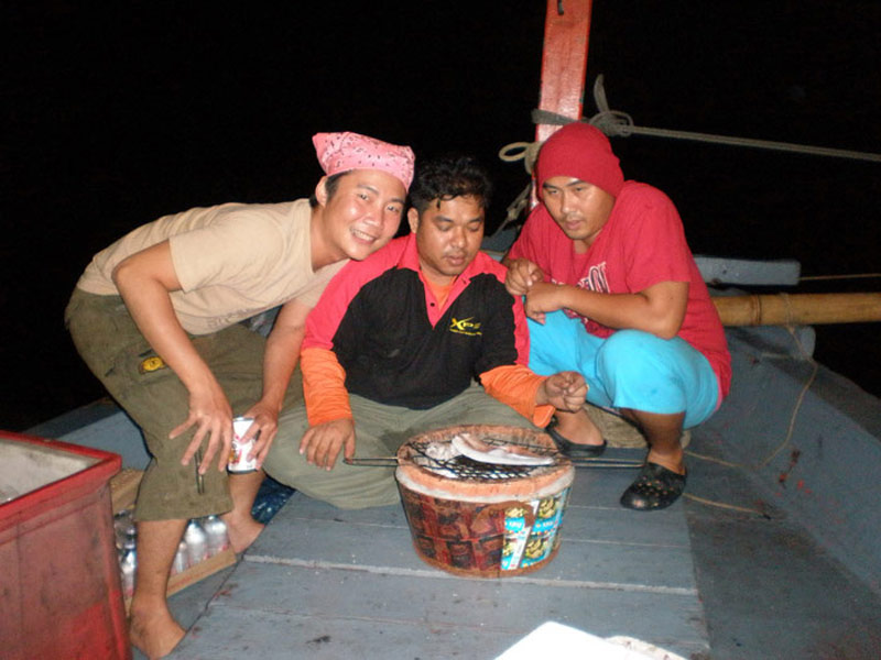 3 รุม 1    :laughing: