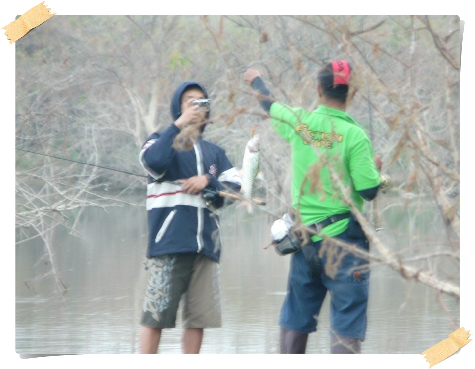 ขอหล่อหน่อยด้านหลังภาพจากกล้องนาย