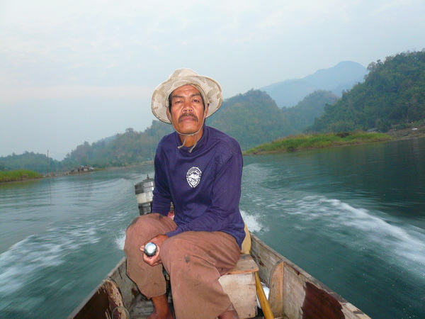 พี่อ้วนไต๋เรือครับ ไปหากันบ่อย หมายสวยๆเพียบ... :love: :love: :umh: :umh:
