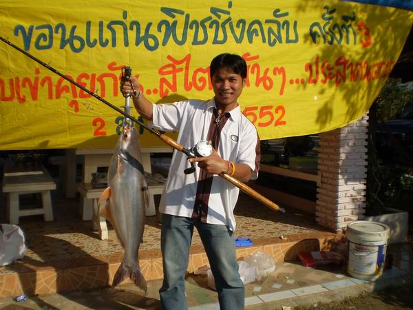อันนี้ชุดเล่นของหนัก :grin: แต่ยังไม่ค่อยได้ของหนัก  :laughing: :laughing: :laughing: