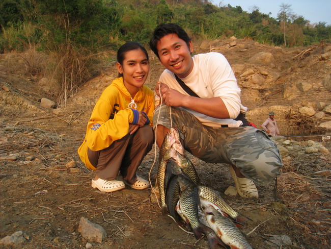 หวานซะ... :tongue: :tongue:



อิจฉา... :mad: :mad:



 :laughing: :laughing: