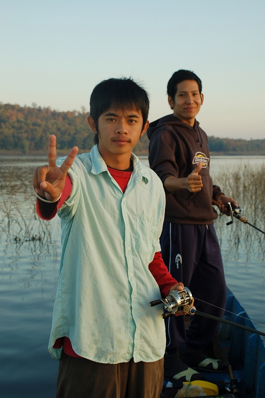 ยังเหลืออีก 2 ที่ยัง....แห้วอยู่ :smile: :smile: