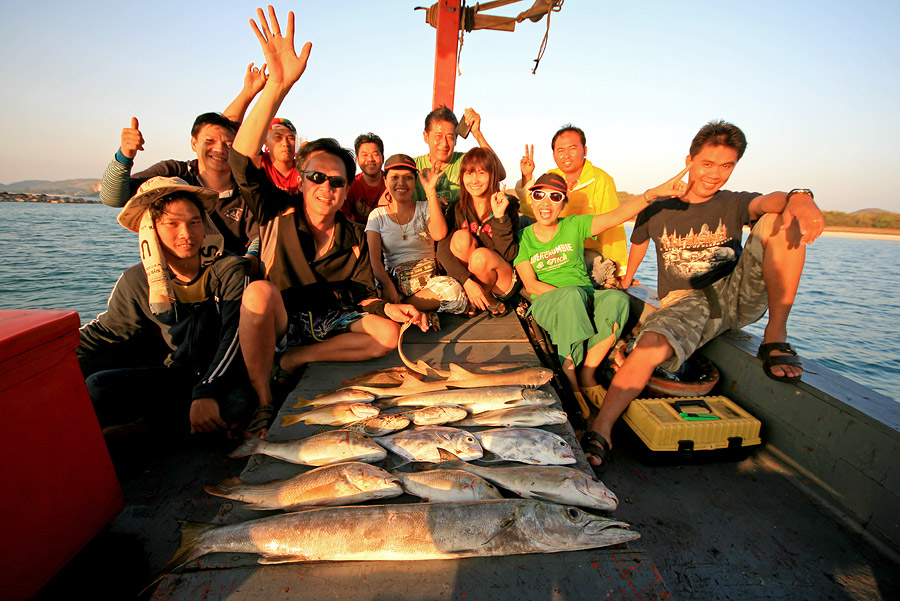 
ถ่ายรูปหมู่ร่วมกันซักหน่อย

จะมีอะไรดีไปกว่านี้ "มากะคนรู้ใจ"


 :grin:
