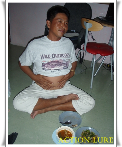 นี่ไงครับ ขแม่วพุงไม่ได้เลย ใครว่ากินปลาแล้วไม่อ้วนฮิฮิฮิ :grin: :grin: :grin: