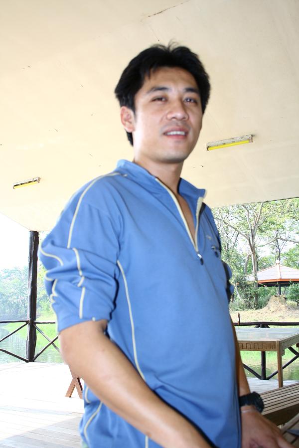  :grin:  [b]วันนี้ น้าบอย สวนผักบอก สู้ตายยยยยยยย..........[/b] :grin: