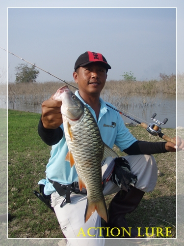 ถ่ายรูปคู่กันหน่อย :grin:
 [q]+1 ว้าวมาดูกระสูบใหญ่ๆครับ [/q]
หวัดดีครับน้าarun-mp ขอบคุณมากครับเช