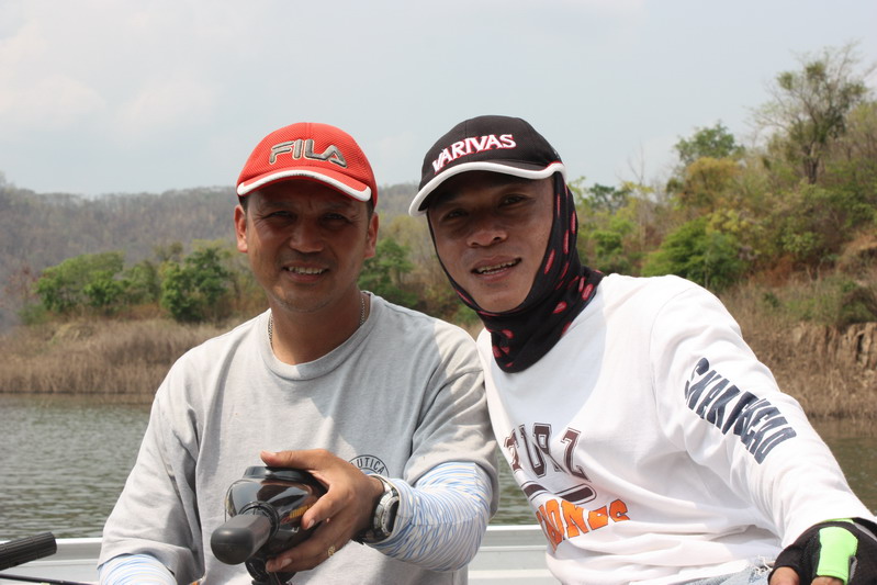 น้าต่อ ฮอเน็ต กับ น้ามง แชมป์ฟิชชิ่ง ครับ  :cheer: :cheer: :cheer: