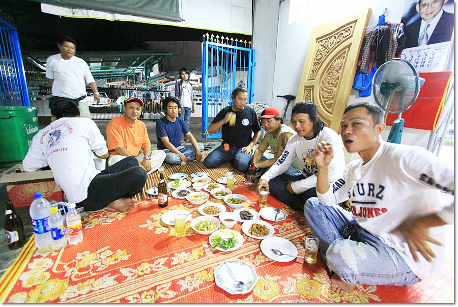                                  [center]ต้องขอขอบคุณน้ามงมากๆเลยค่ะที่ให้การต้อนรับพวกเราชาวSFCที่ม