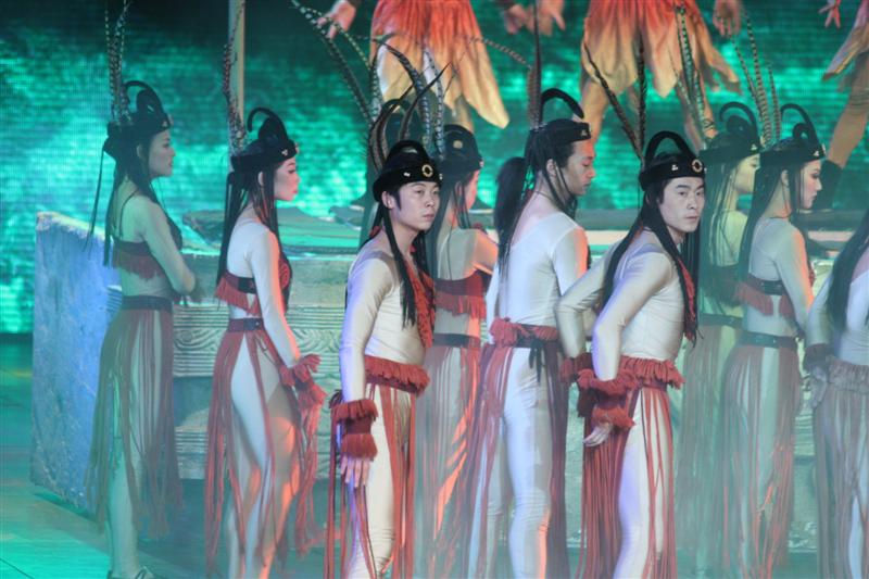 สวยมากครับ เป็น fantasy ที่ดูมาหลายที่แล้ว ที่หังโจวนี่ดีมาก แสงสีสวยงามมาก
ใครที่ไปหังโจว พลาดการแ