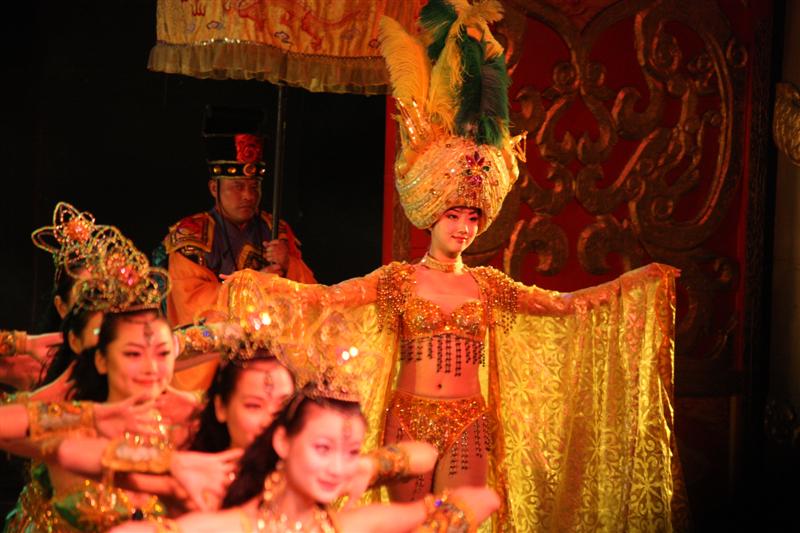 ฟังบรรยายจีนไม่รู้เรื่องครับ ดูอย่างเดียว