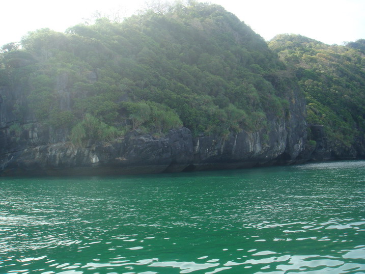 ถึงจุดนัดพบเรือไต๋หลีใกล้เขาใหญ่  ถ่ายรูปวิวเพลิน ลืมถ่ายเรือไต๋หลี....