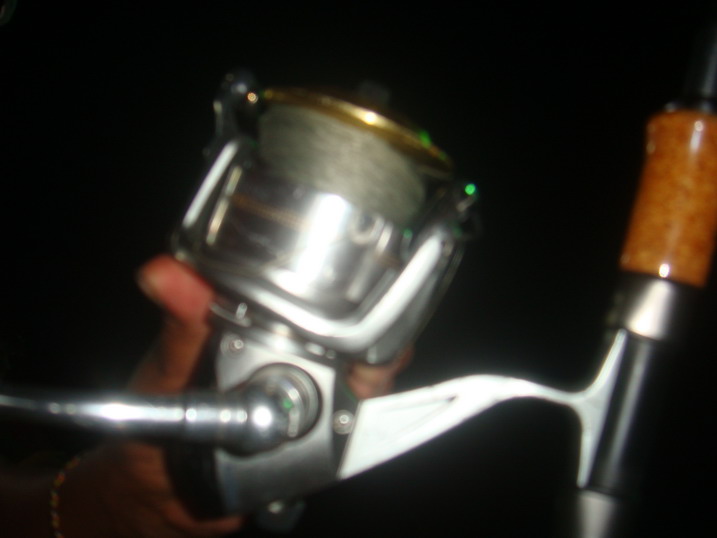 พี่รงค์บู๊จน...รอกพังไปตัวหนึ่ง Daiwa Frame J4500  สงสัยคอหักครับ....จิ๊ก 1000 ไม้ ใครจะทนไหวครับพี่