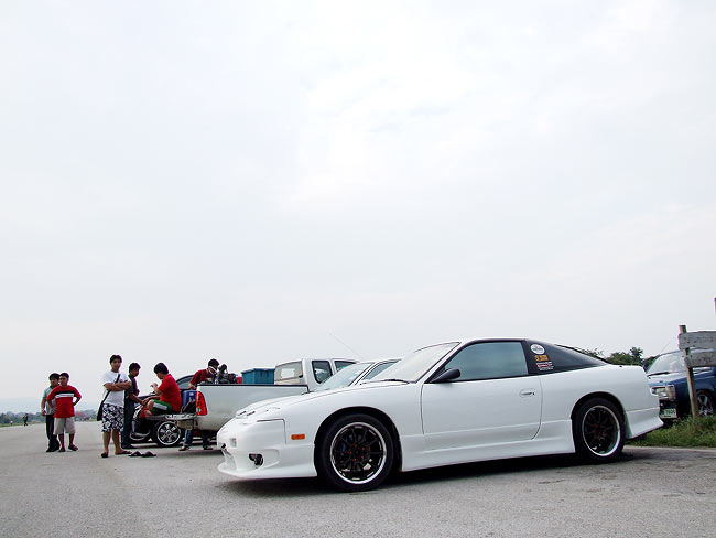 200SX คับ
ตอนนี้อยู่กรุงเทพฯ  :blush: