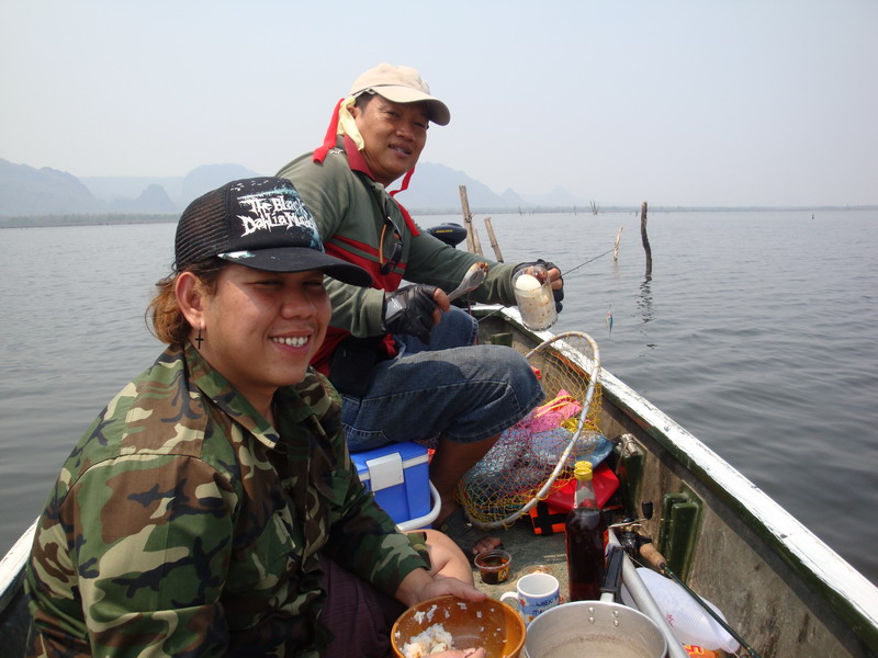 Lunch on board ครับ 
ของแท้ๆ 