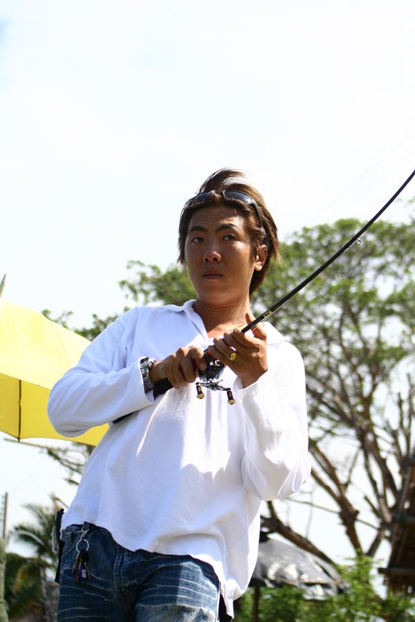  :grin: :grin: :grin: :grin:

 [b]ส่วนผมก้องัดกระจุย กระจายเลยครับ ลองคันไปในตัว [/b]

ได้แบลงค์