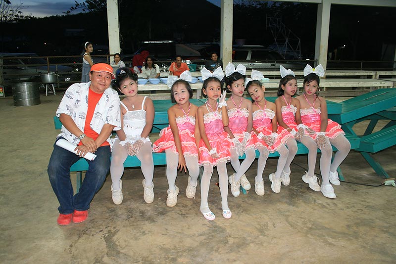 อุ๊ย...เนียน !!  :grin: :grin: