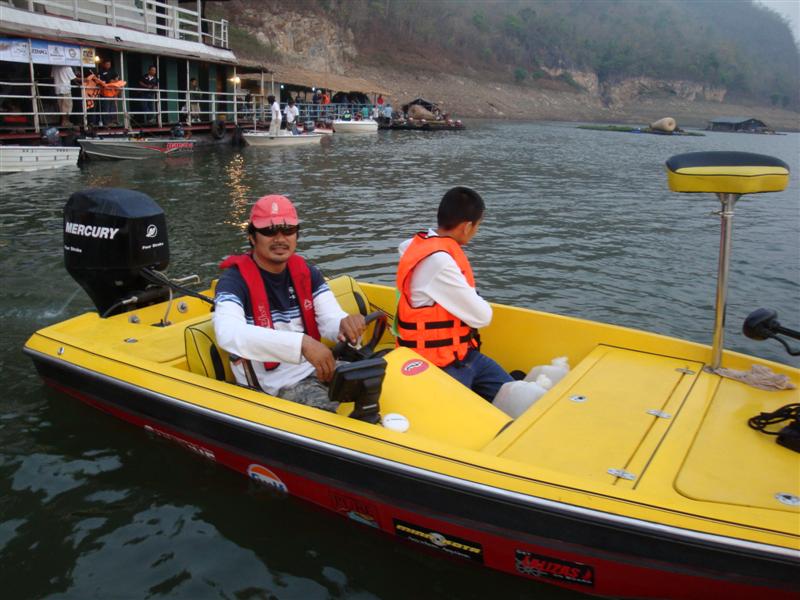 เห็นเรือแต่ละลำ โอ้โห เรือในฝันทั้งน้านๆๆๆๆๆๆ