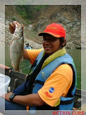 ขอบ้าง ๆ เด้อ  :cheer: :cheer: :cheer: