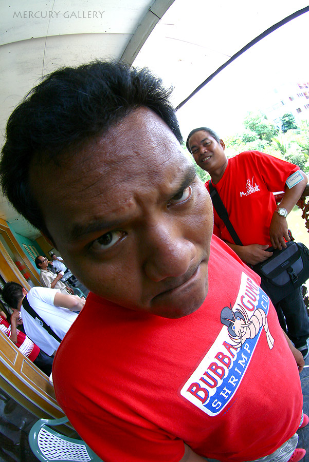 แต่พี่เลี้ยงคนนี้เริ่มเครียด หลังจากเรียนเพิ่มไปอีกรอบ  :laughing: