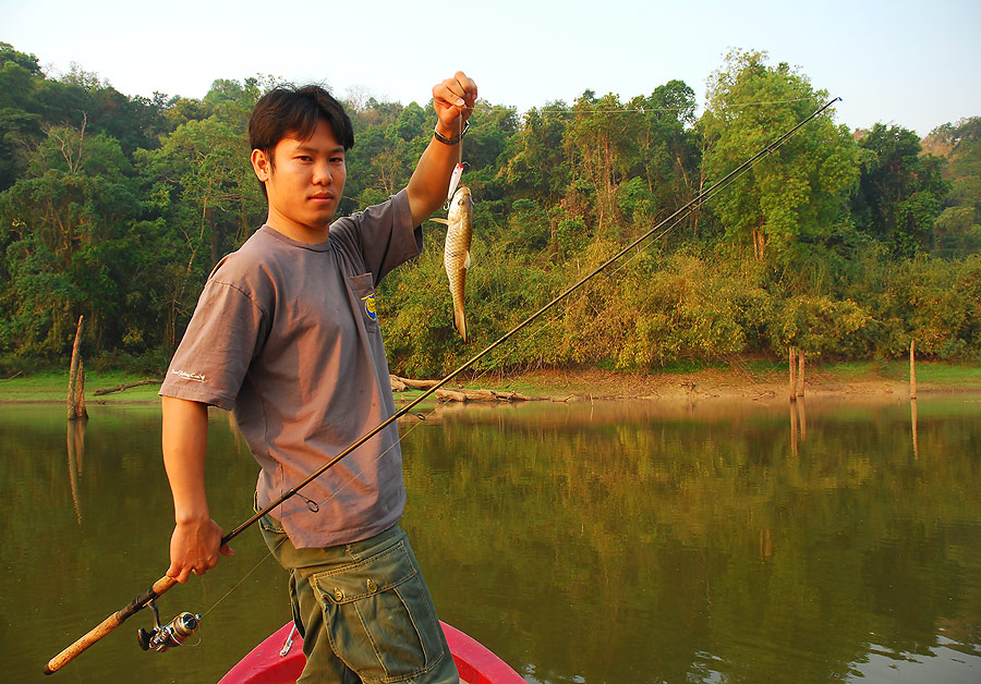 วันนี้มือปราบชะโด เปลี่ยนแนวมากระสูบบ้าง :smile: :cheer: