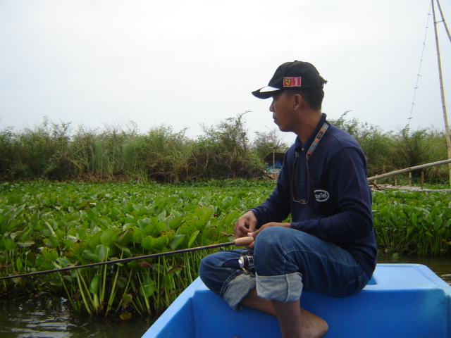 ขอบคุณพี่ติ่งตังค์เติมน้ำมัน 200 ก๋วยเตี๋ยวเล็กชิ้นน้ำ 1 แห้ง 1 ขนม 7 นิ๊ดหน่อย และเสียเวลาโทรหาผม แ