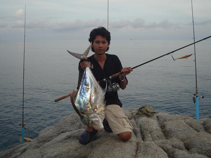 ปลาในรูปนี้คัยเป็นคนตกได้คับน้าโต้

เห็นน้าโต้เอามาโพสว่า  (กินปลั๊ก x rap 12 เซ็น)

แต่สภาพปลาม