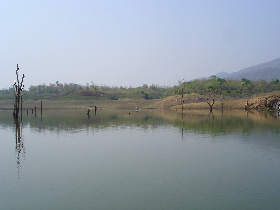 
มาถึงหมาย ก็มีเรือเข้ามาก่อนเราแล้ว....หนึ่งลำ