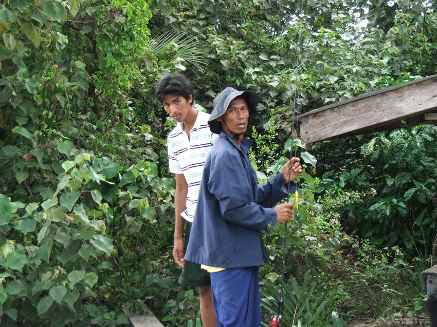 ดูสีหน้าคนพาครับ
สิบ..พอได้แล้วมั่งเดช

 :laughing: :laughing: :laughing: