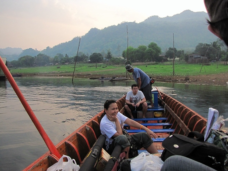 เรือมาแล้วไปกันเลยครับ.......แพลุงเหน่ง

ทริปนี้สมาชิกค่อนข้างน้อยเนื่องจากติดภารกิจกันเยอะและส่วน