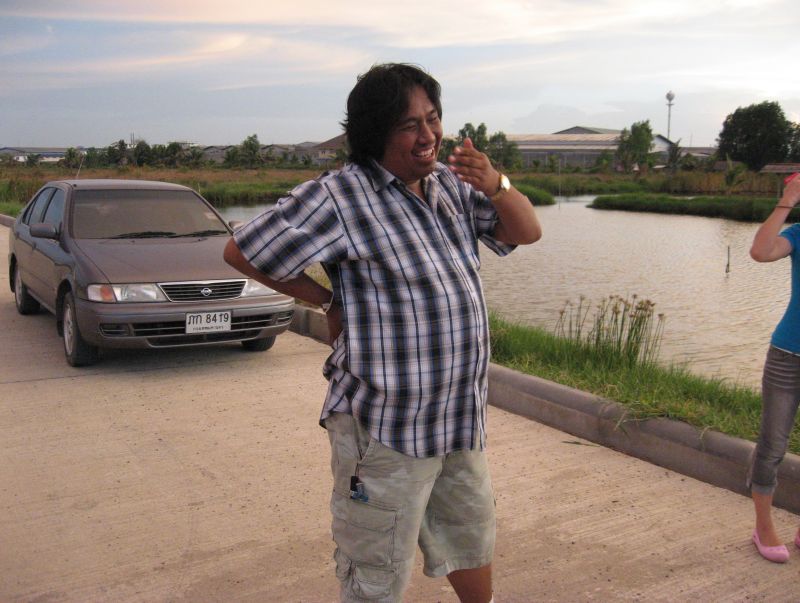 ต่างคนต่างมองหน้ากัน แล้วน้ามาดก็เดินจากไป :laughing: :laughing: :laughing: :laughing: :laughing: :l