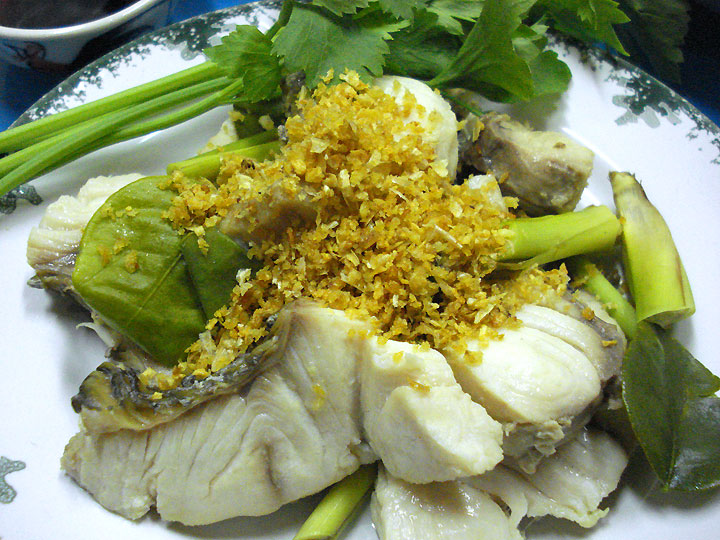 แดงเขี้ยวลวกจิ้ม  :umh: :umh: :umh: