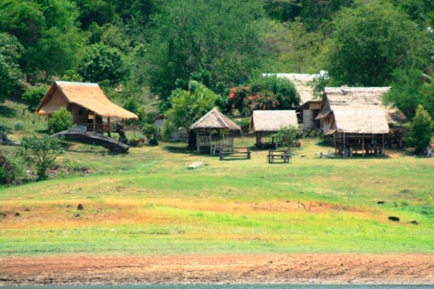 ที่พักในเขื่อนครับ