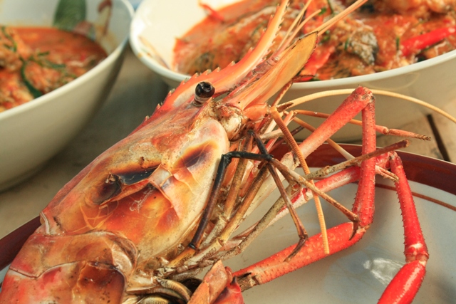 กุ้งใหญ่เผา  :umh: :umh: :umh: