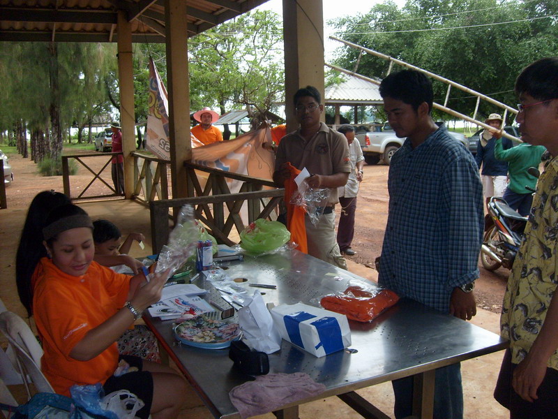  :love: :love: :love:
บรรยากาศการลงทะเบียนครับ 


