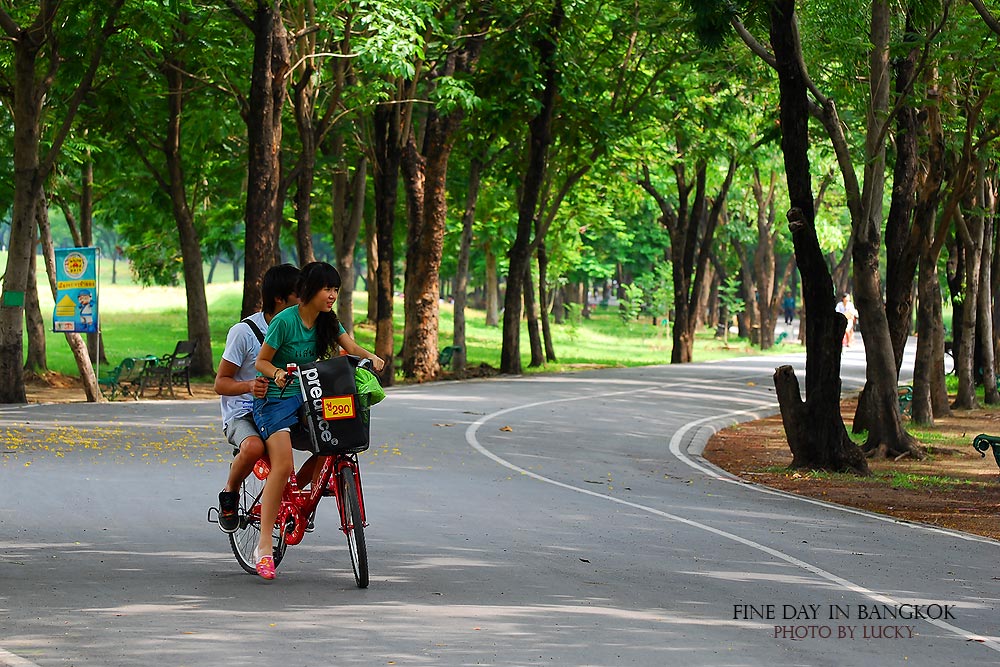 บรรยากาศกรุงเทพครับ กับการพักผ่อน :cheer: :cheer: