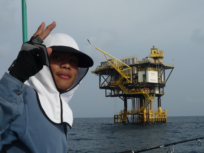 ขอเกาะเรือไปด้วยครับ อยากไป...ตามมาเ