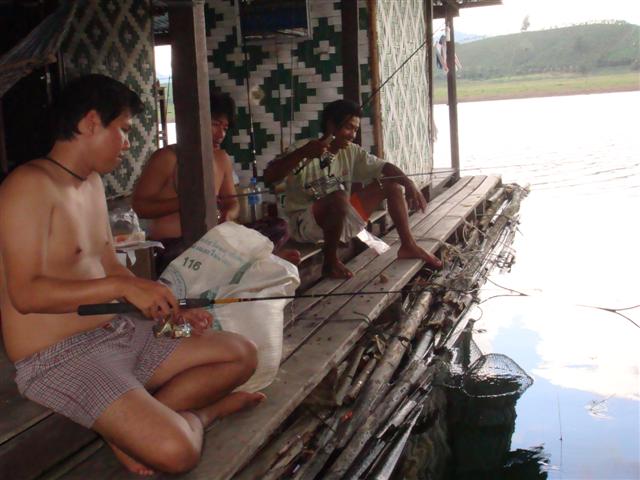 กะมังมีให้ตกได้ทั้งวันทั้งคืนครับ