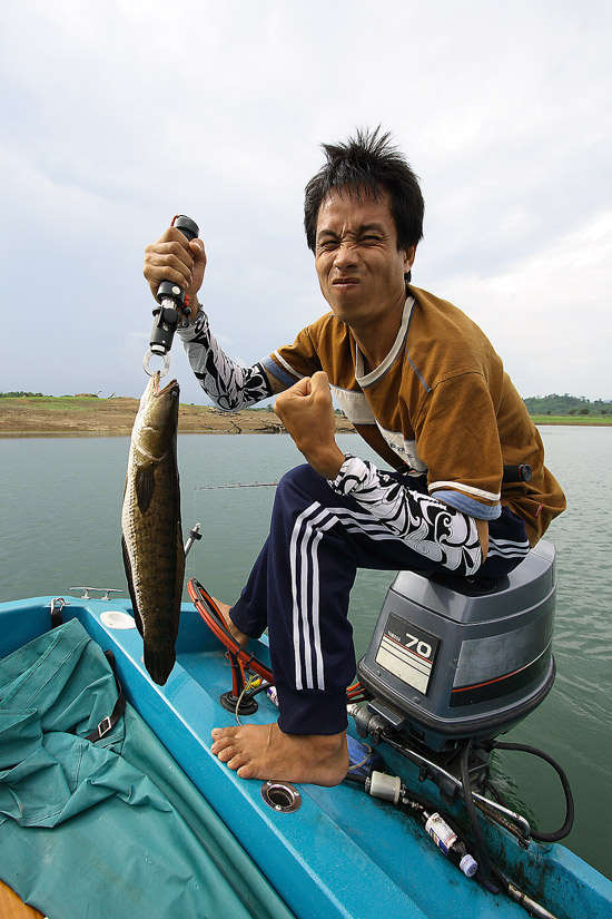 
อาการดีใจ เสมือนได้ของเล่นใหม่เลย    :laughing:

ว่าแต่ พรุ้งนี้เดินทาง ไปด้วยกันปะ   :laughing: